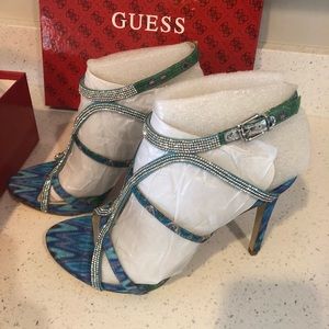 Multicolor Guess heels, brand new! Size 8.5